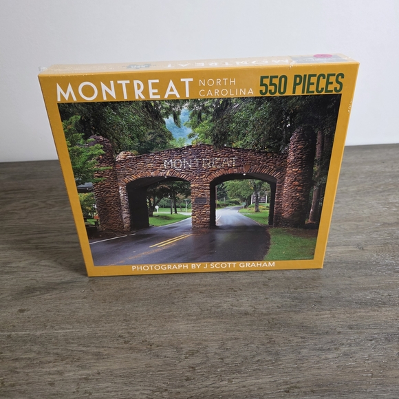 Montreat North Carolina 550 Piece Puzzle - Picture 2 of 4